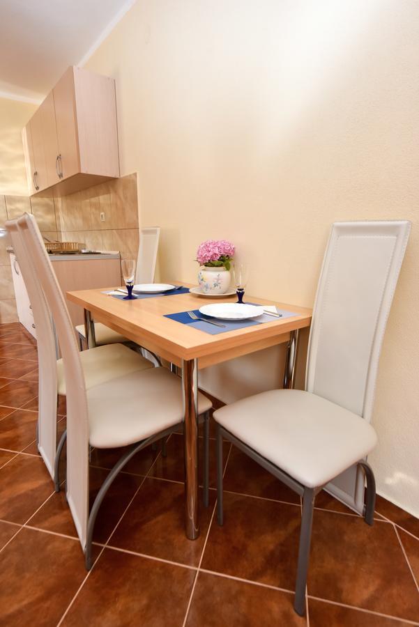 Apartmani Stanisic Čanj Exteriör bild