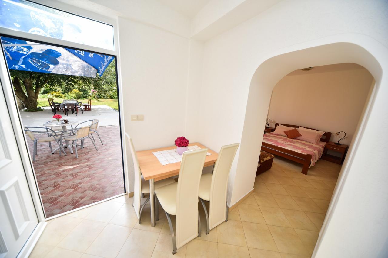 Apartmani Stanisic Čanj Exteriör bild