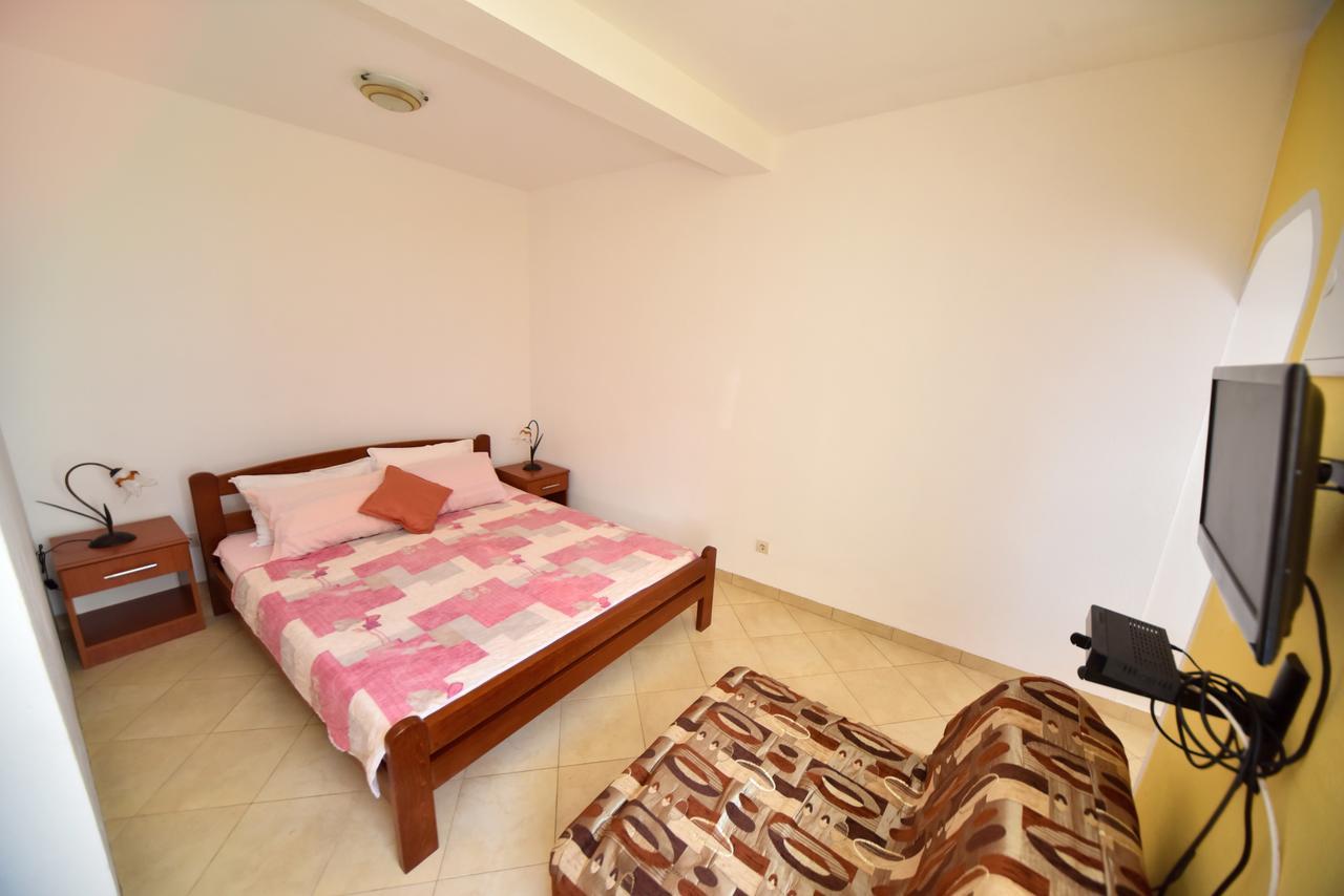 Apartmani Stanisic Čanj Exteriör bild
