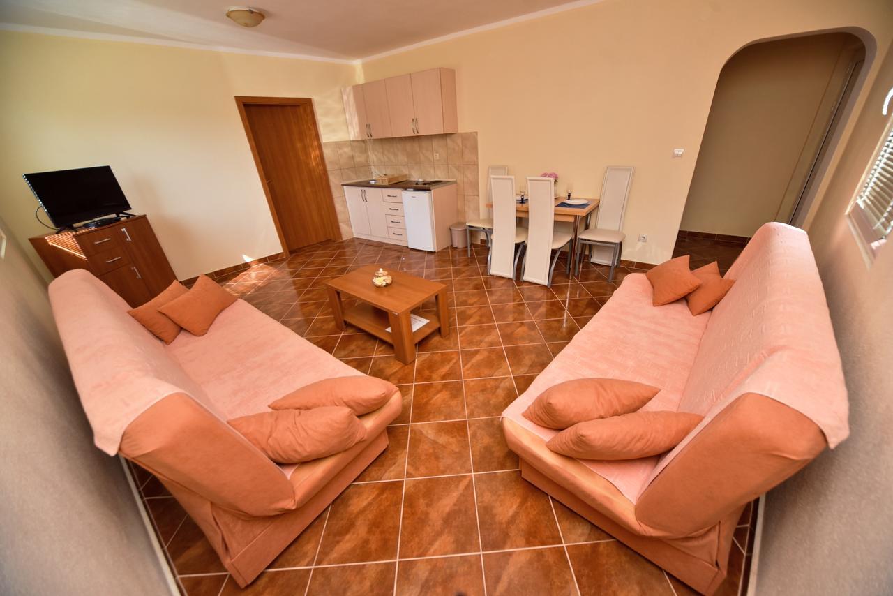 Apartmani Stanisic Čanj Exteriör bild